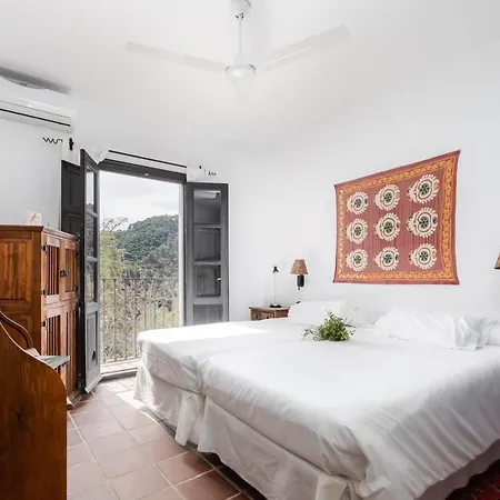 Hotel Cerro De Hijar 3*